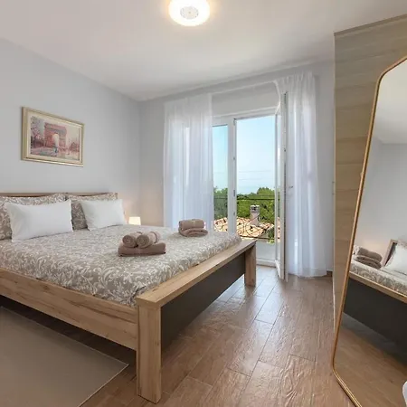 Eva Feriehus Kaštel